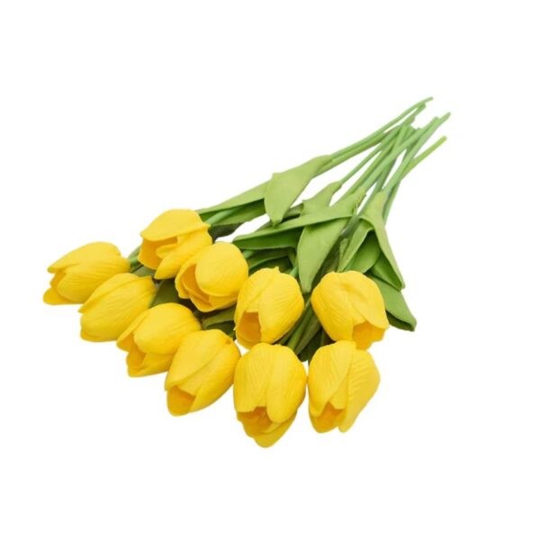 Buquê de tulipas artificiais amarelas com hastes longas e folhas verdes, ideal para decorar qualquer ambiente com um toque vibrante e delicado.